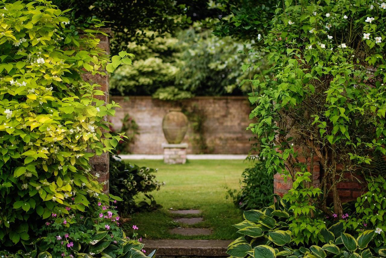 Saltmarshe Hall Exterior foto