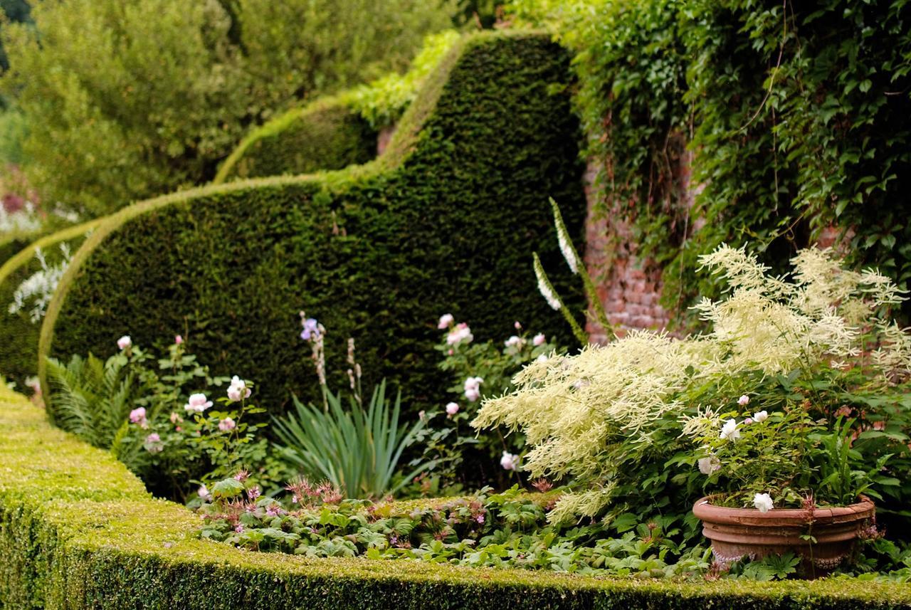 Saltmarshe Hall Exterior foto